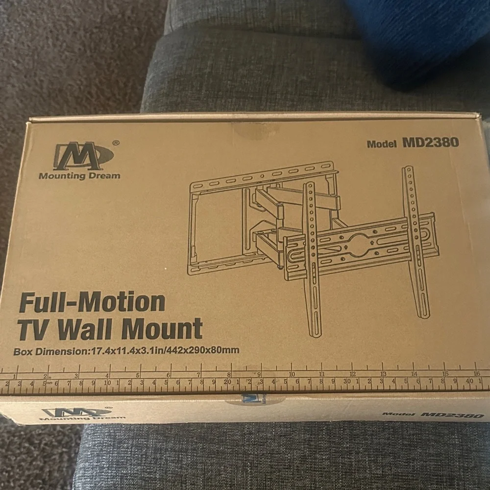 Full-Motion TV Wall Mount - Black